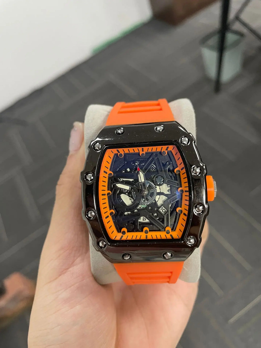 Luxury Brand Domineering Beauty